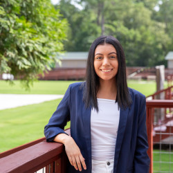 Alondra Martinez headshot